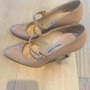 Manolo Blahnik women’s shoes. Patent leather.